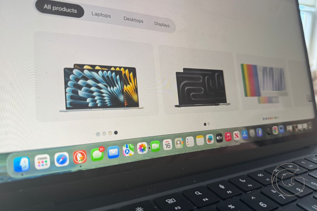 Apple low-cost A-series MacBook