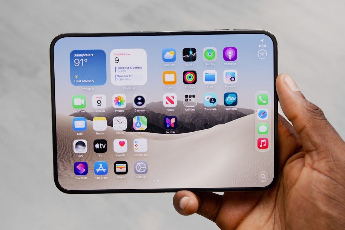 an open iPhone Duo